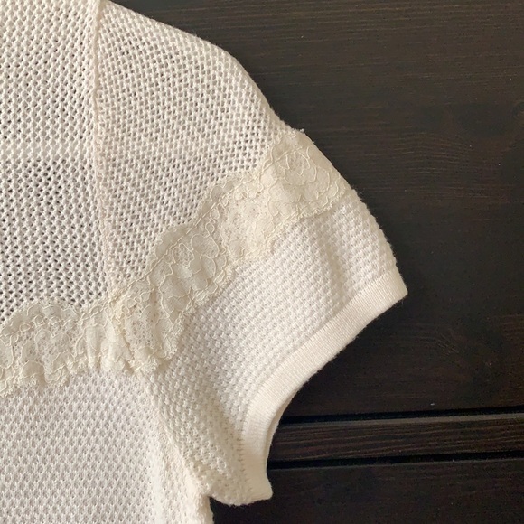 H&M Ivory Lace Knit Top size Small - Picture 4 of 4
